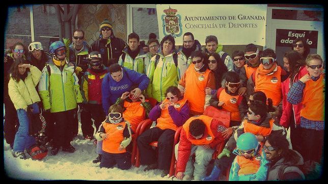 Curso de esquí en Granada para personas con autismo