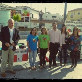 Visita del alcalde y equipo directivo del ayuntamiento de Armilla a nuestro stand